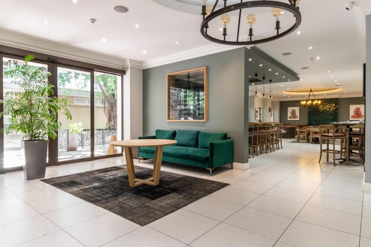 Trendy Apartment In Thibault Square City Centre ケープタウン エクステリア 写真
